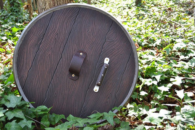You'll Kill Giants For This Skyrim Shield + Coffee Table Combo