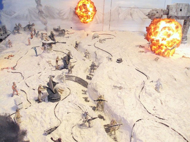 Grown Man Turns Living Room Into Enormous, Incredible Battle Of Hoth Diorama