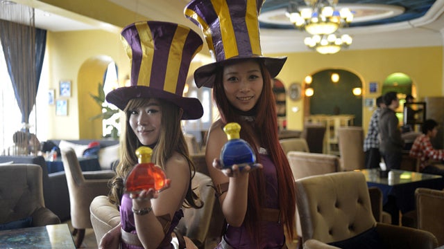 In China, There's a League of Legends Themed Restaurant. It's Totally Unofficial.