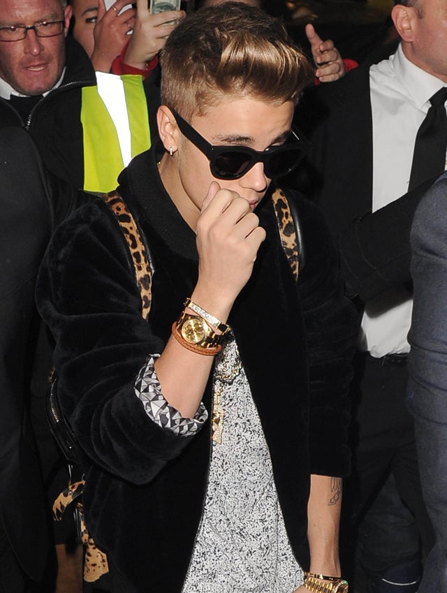 Gas Masks, Angel Wings and Fainting Spells: The Week We Lost Justin Bieber