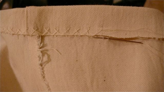 How To Make A Pair Of White Short-Shorts