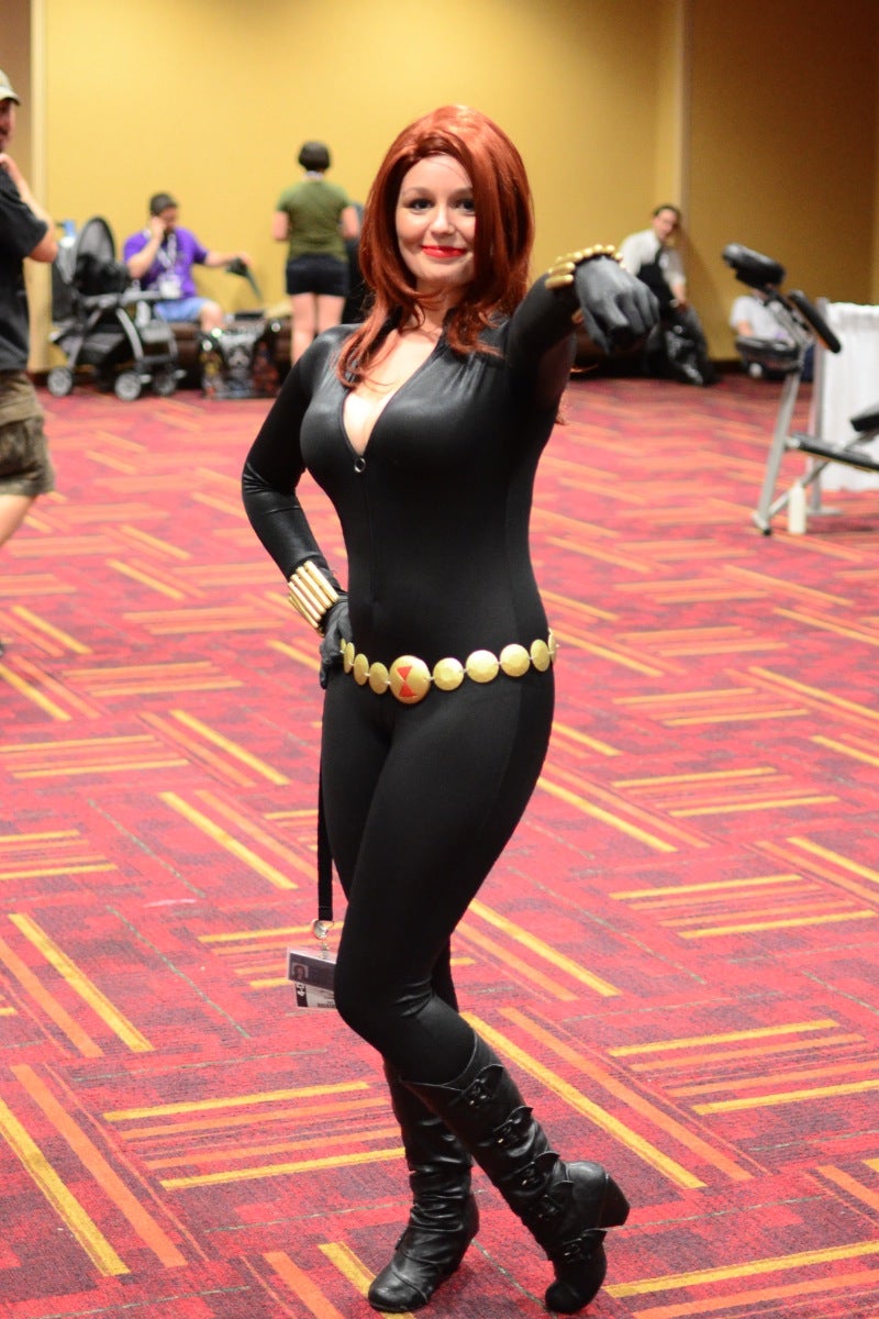 Chainmail Bikinis and Warhammer 40K Inquisitors: The Coolest Cosplay from GenCon 2011!