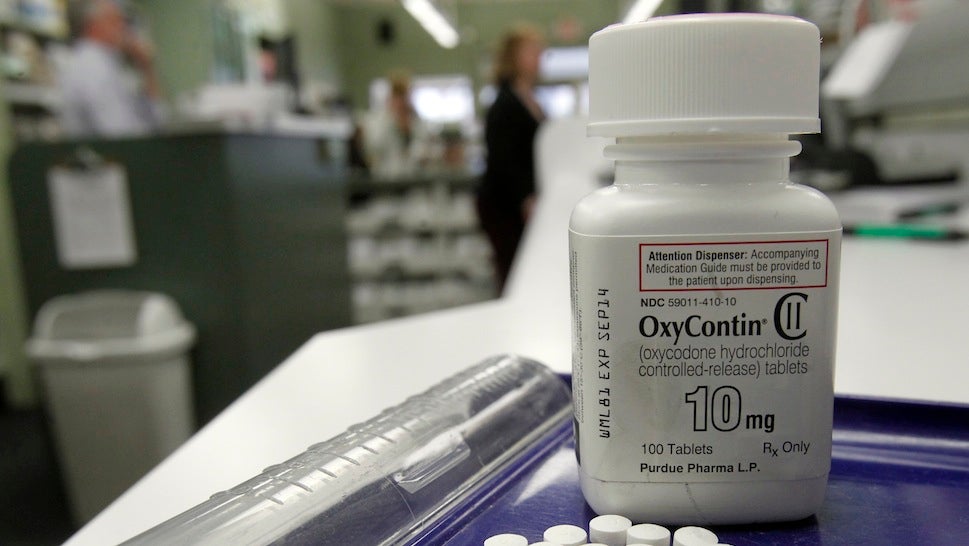 Makers of OxyContin to Submit &quot;Abuse-Resistant&quot; Painkiller to FDA