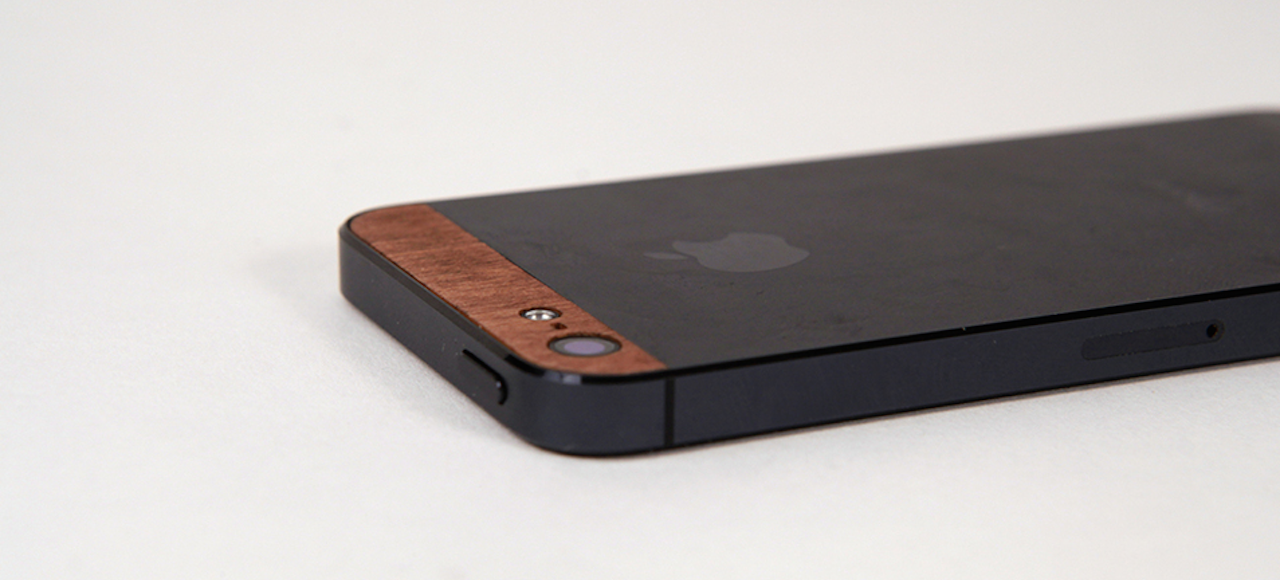 I Want These Gorgeous Wood Panels on My iPhone Right Now