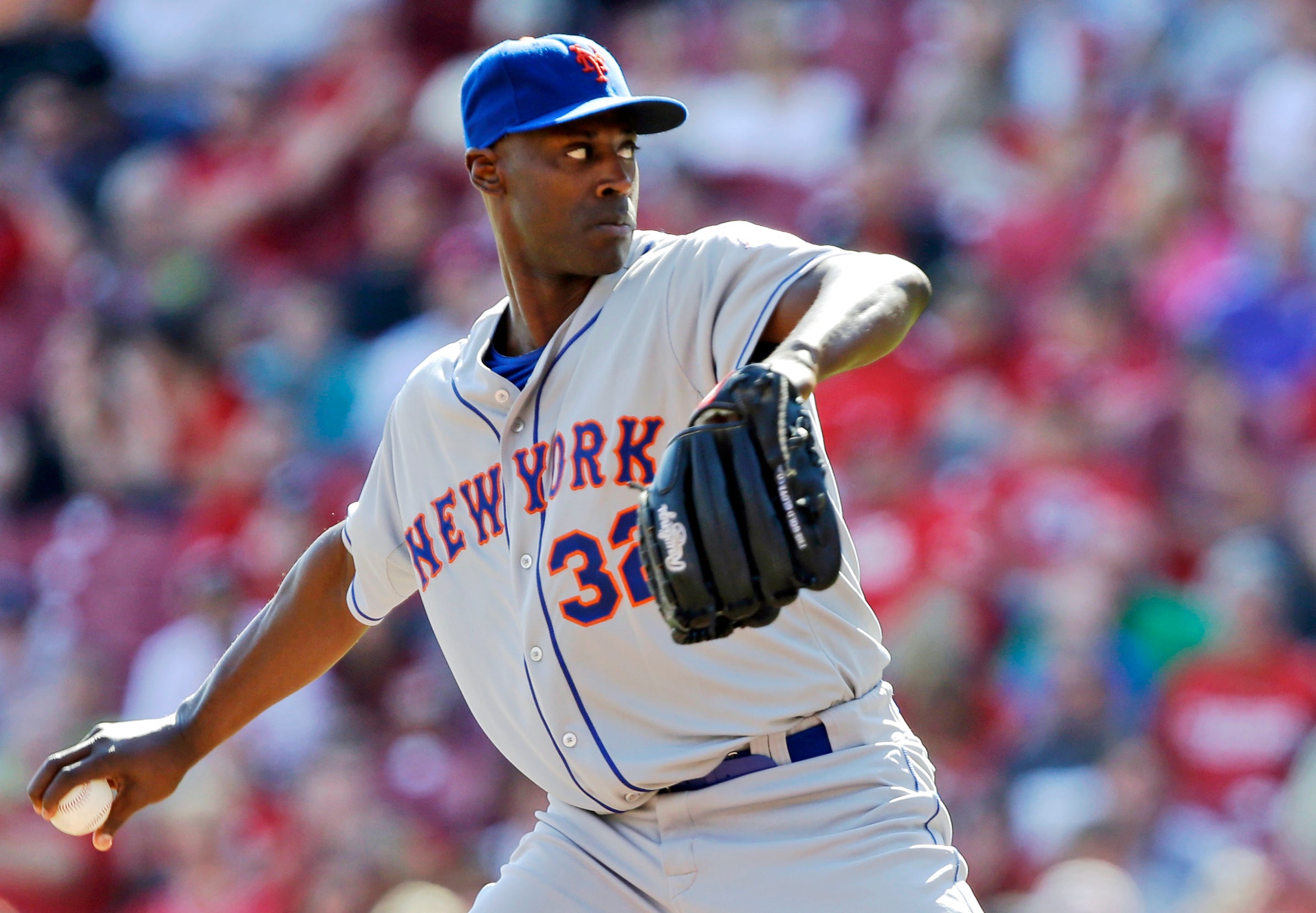 LaTroy Hawkins Has Had An Adorable, Dedicated Fan Club Since 2000