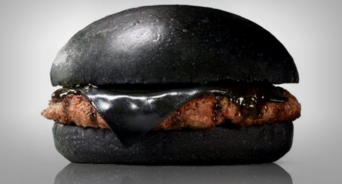 Burger King S All Black Burger Looks Absolutely Disgusting In Real Life Gizmodo Australia