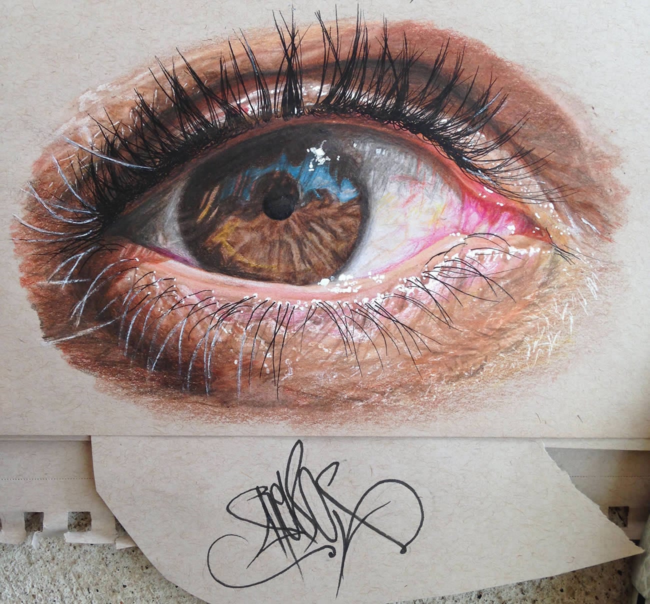 These Incredible Closeup Photos Of Eyes Are Actually Pencil Drawings