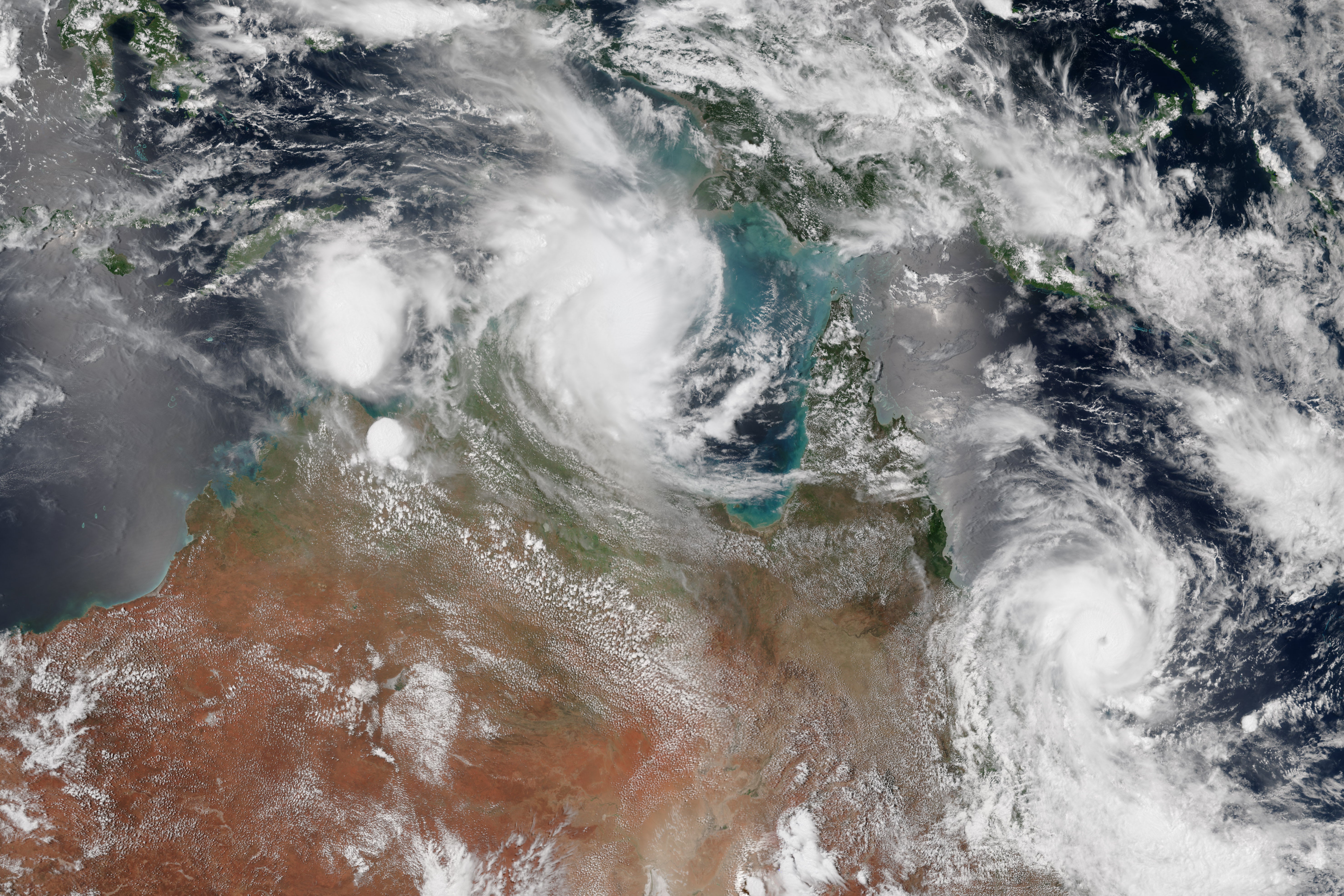 the-double-cyclone-disaster-that-smashed-into-australia-last-week