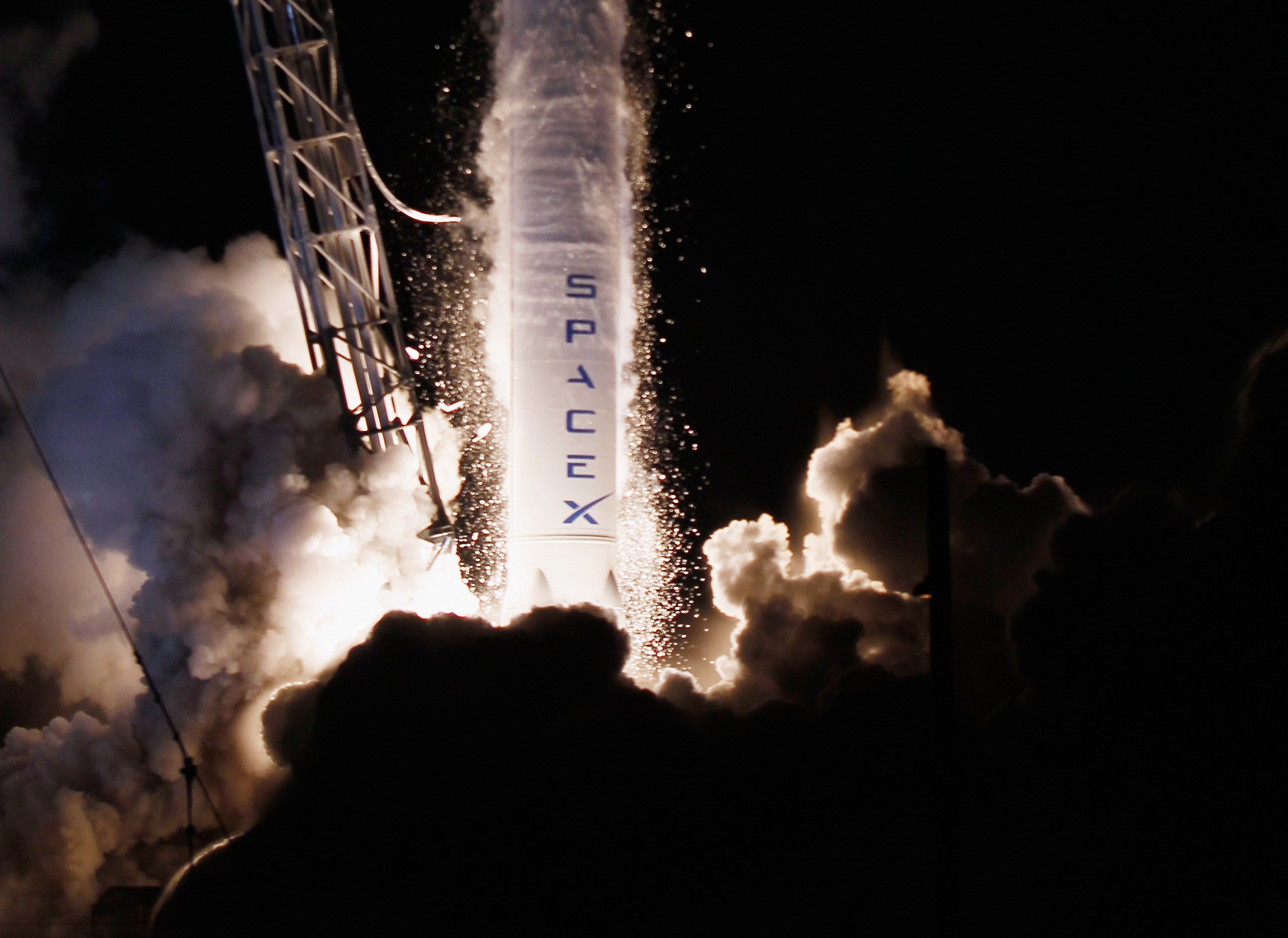 Who Will Win the Internet Space Race?