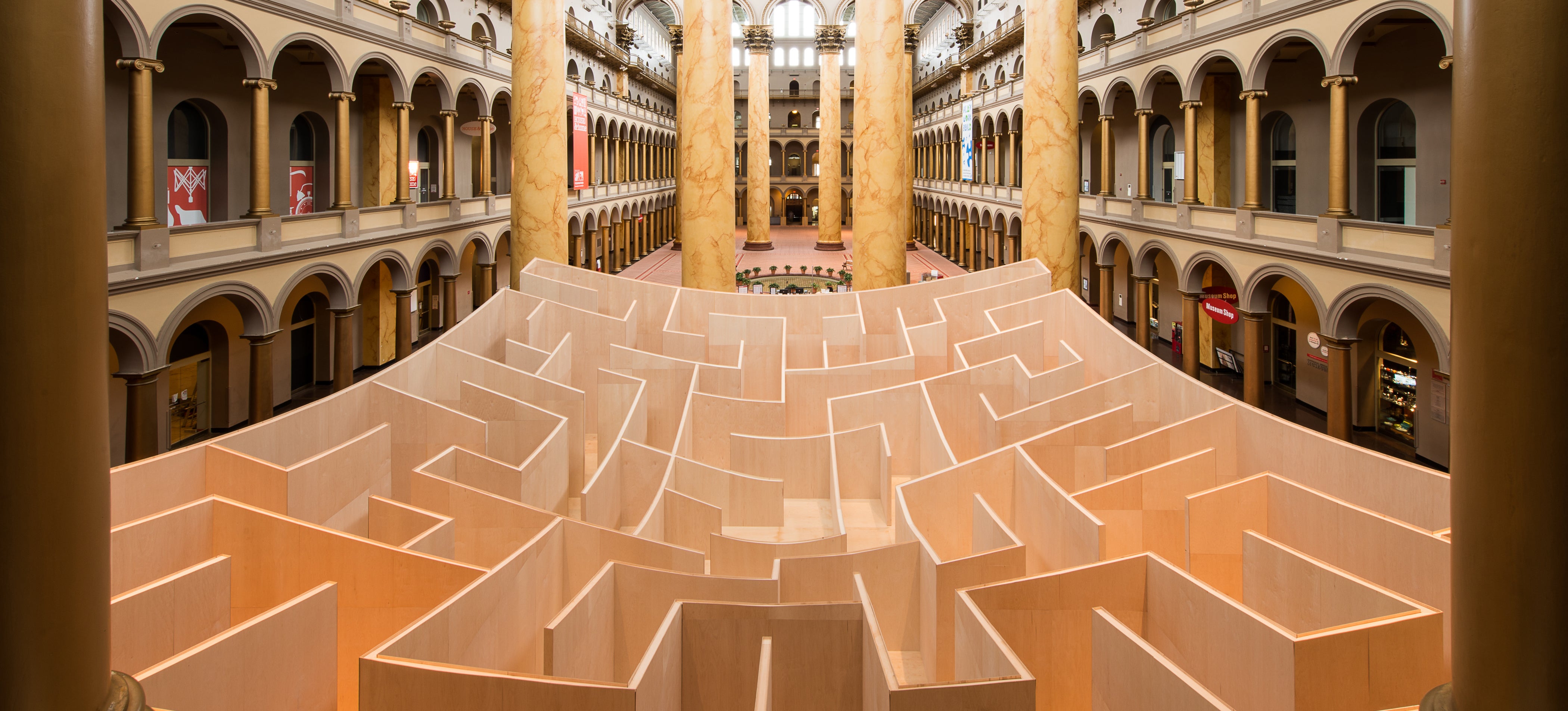 The Middle Of This Massive Indoor Maze Reveals How To Get Back Out