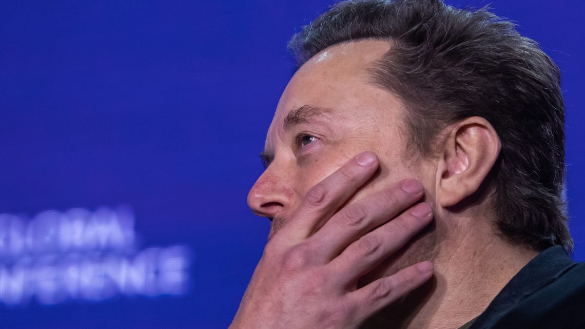 Elon Musk Repeatedly Approached Women At Spacex For Sex Report