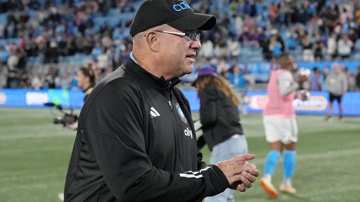 Panthers Owner David Tepper Fined 300K For Throwing Drink At Fans