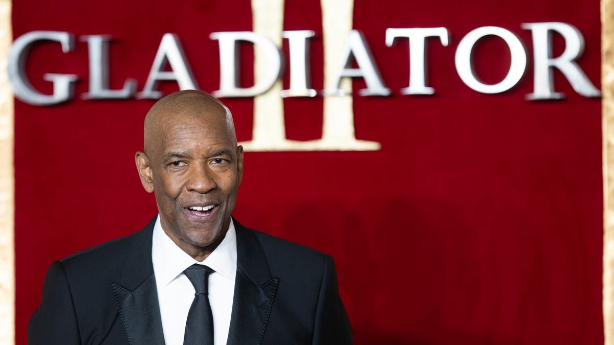 Denzel Washington Reveals Gay Kiss Was Cut From Gladiator Ii