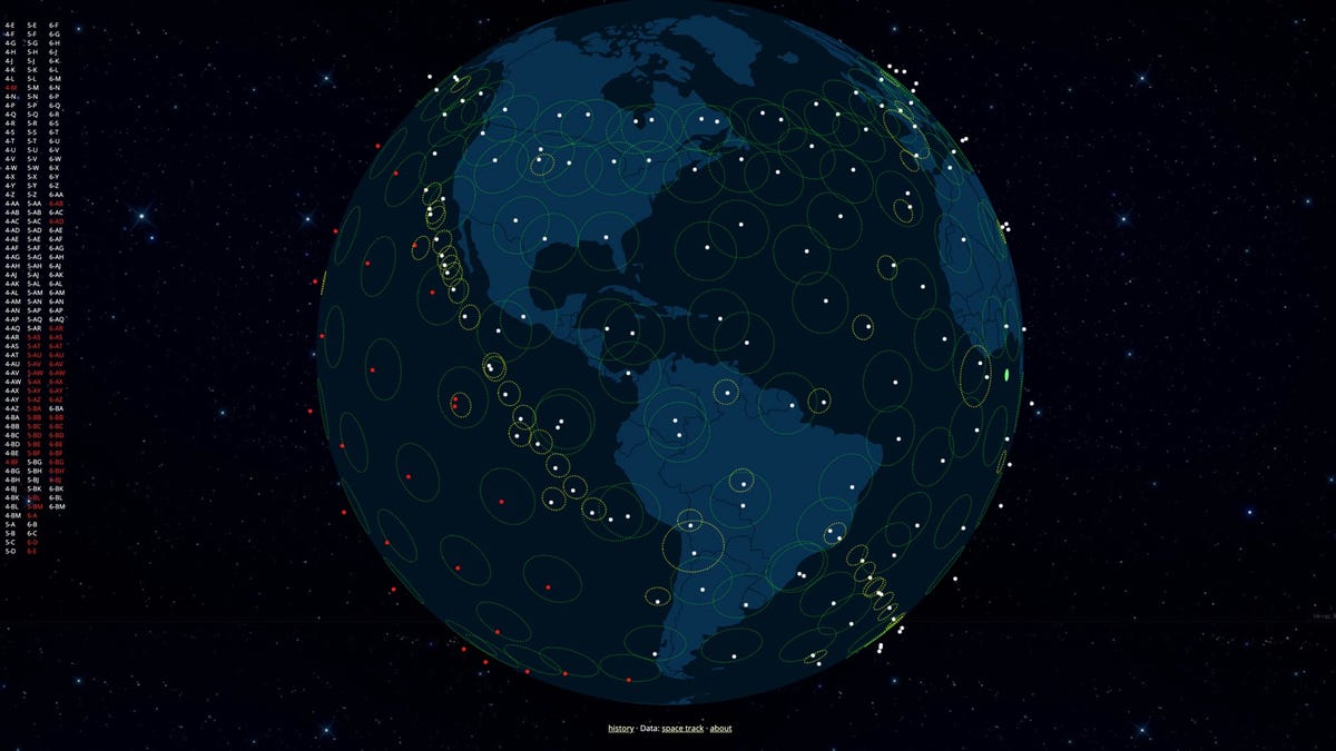 Este mapa muestra dónde están los satélites de Starlink en tiempo real