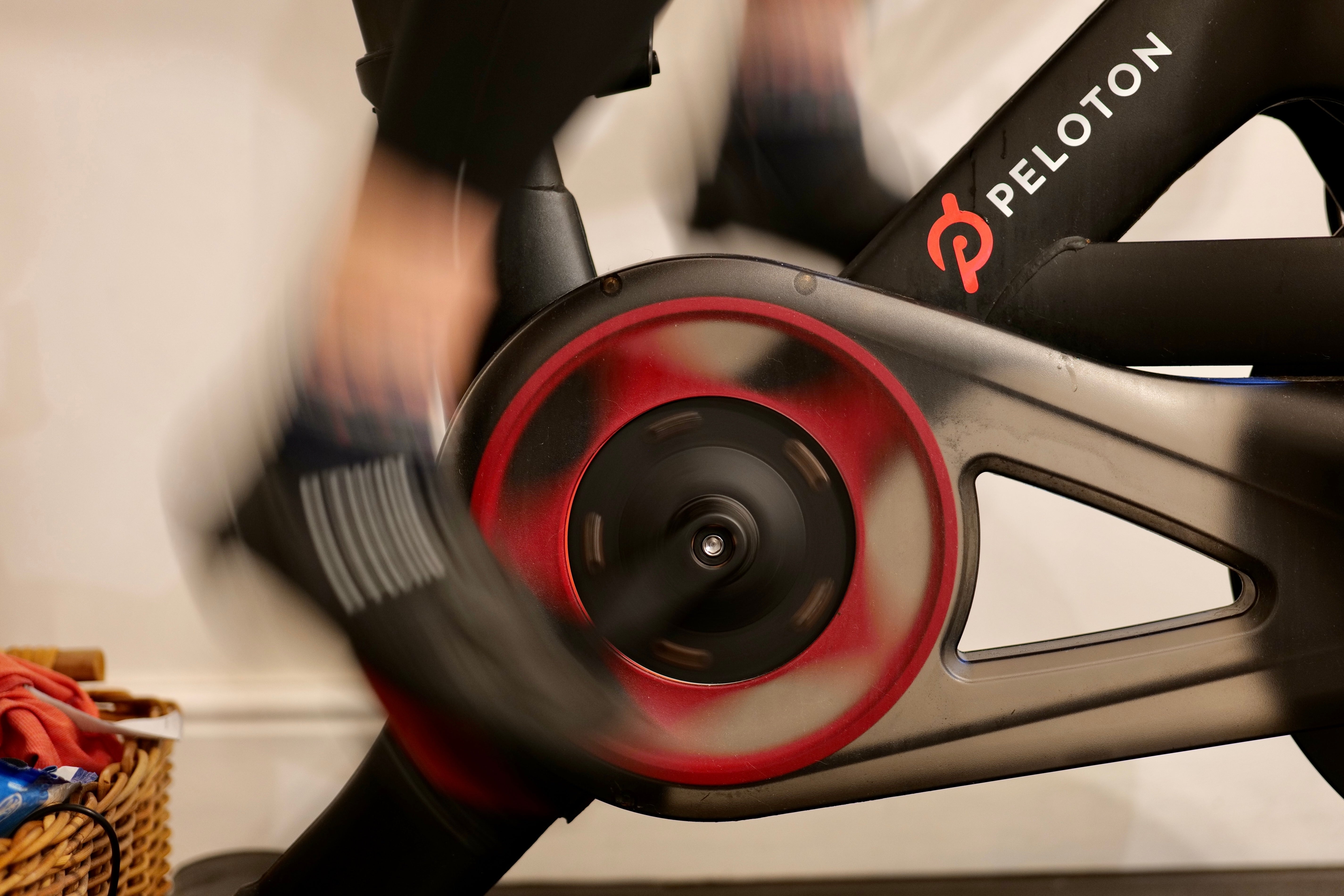 Peloton Continues to Lose Money, Turns to Wall Street for Help