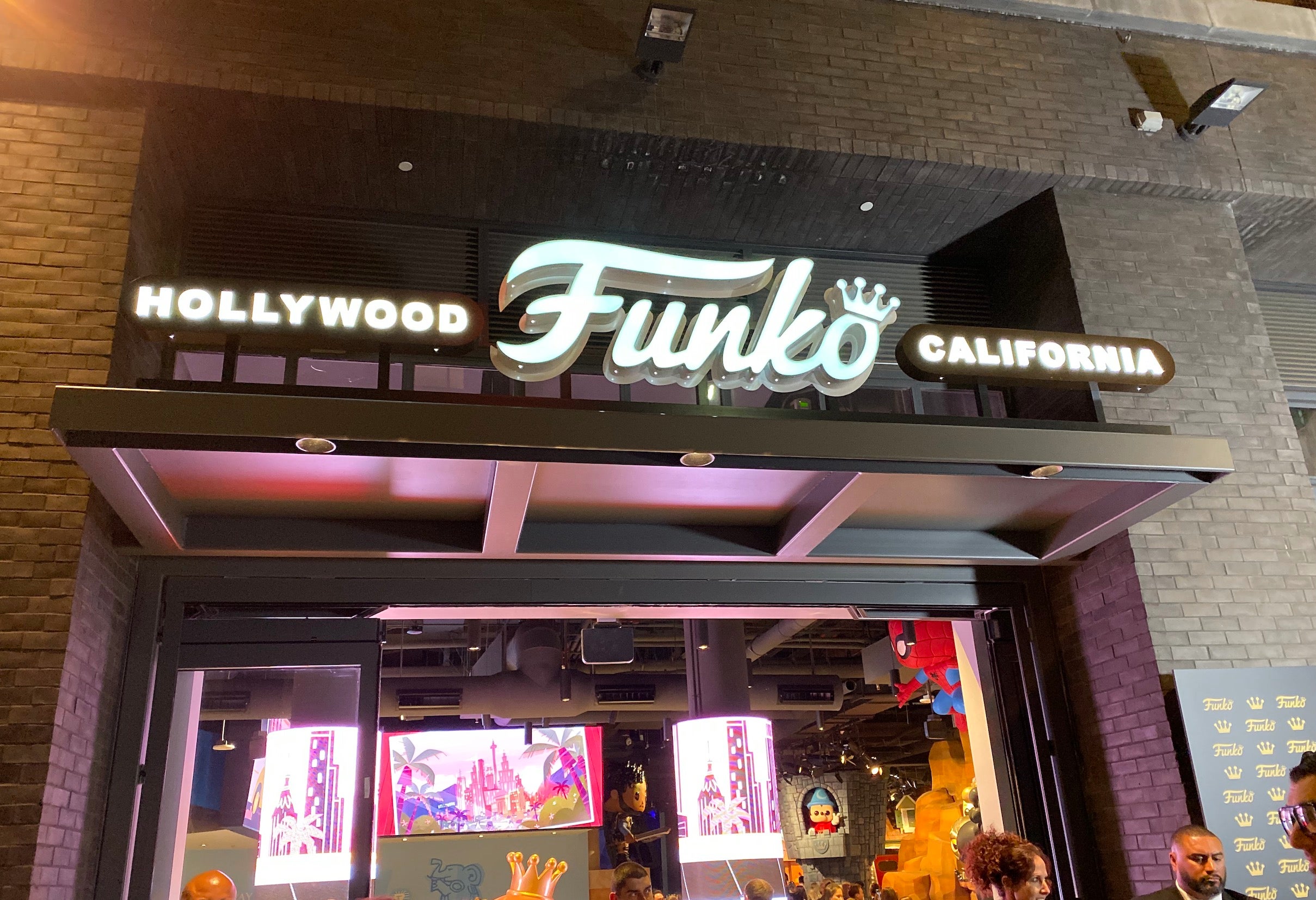 hollywood store funko