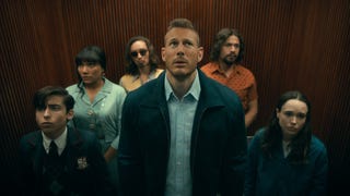 The Umbrella Academy Confronts Its Daddy Issues In The Show S Best Episode Yet