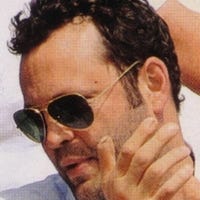Vince Vaughn Thumb >> Vince Vaughn S Tiny Thumb Vince Vaughn Thumb >> Vince Vaughn S Tiny Thumb