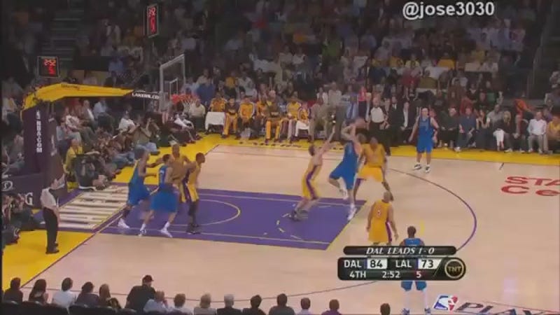 The Infuriating Consistency Of Dirk Nowitzki S Step Back Jump Shot