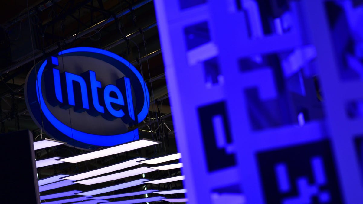 Intel Is Apparently Making a Bitcoin-Mining Chip to Save GPUs for Gamers thumbnail