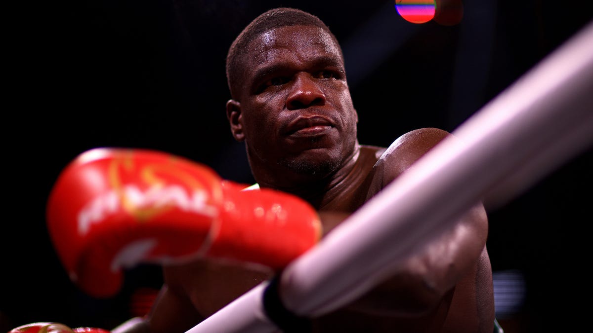 Former 49er Frank Gore scores knockout and redemption in professional boxing debut