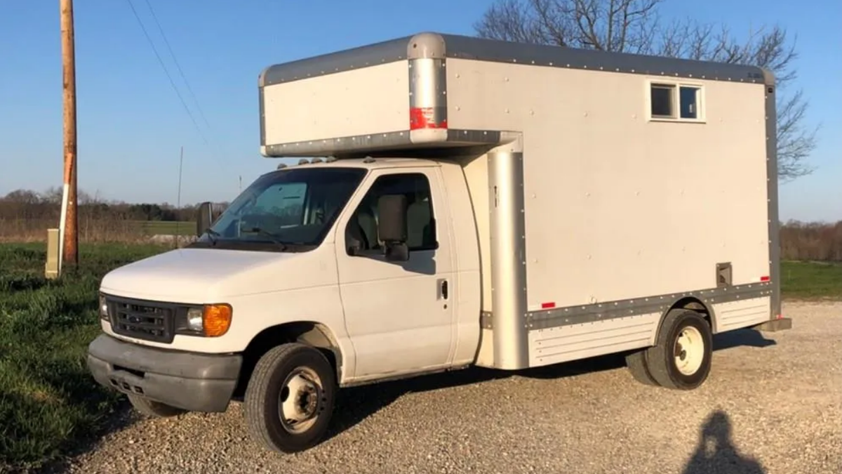 Someone Built A Cozy Camper Out Of A U Haul Truck