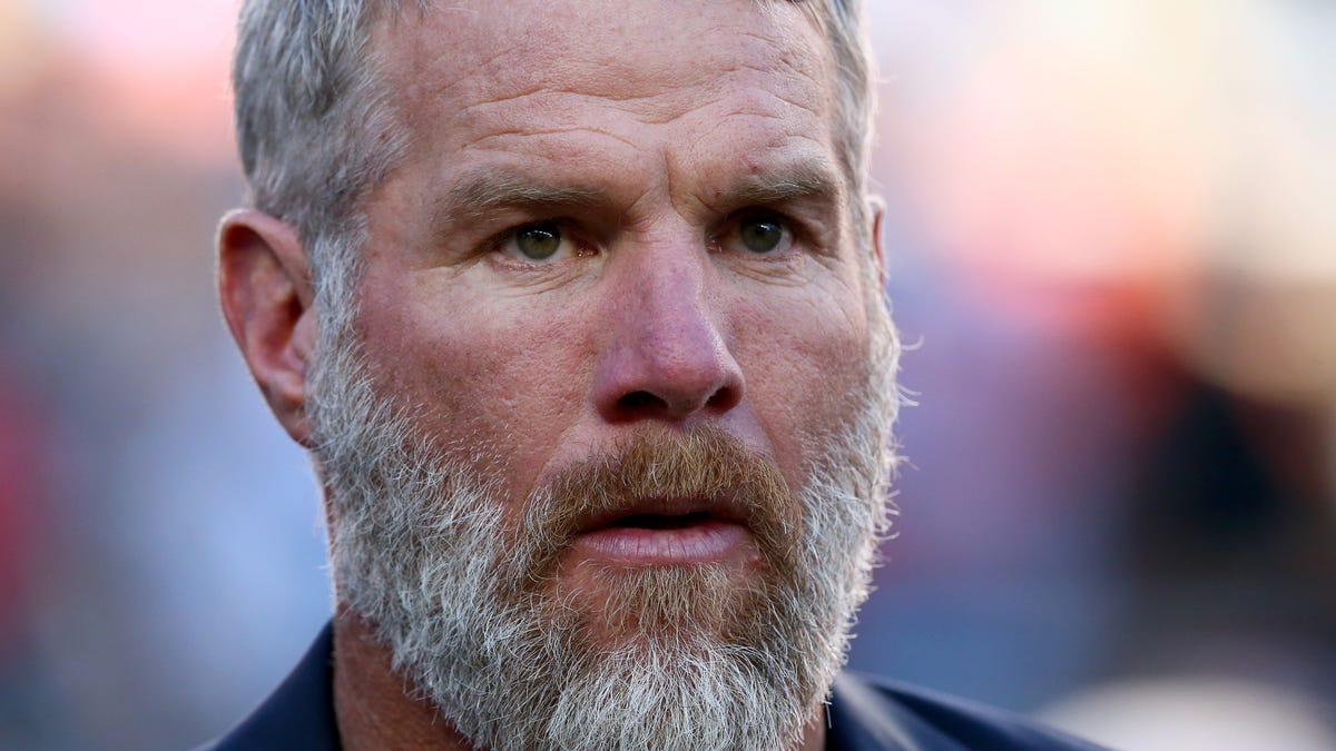 This company is still sticking by Brett Favre
