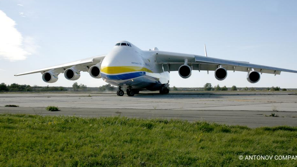 Zerstörung des größten Frachtflugzeugs der Welt in der Ukraine bestätigt