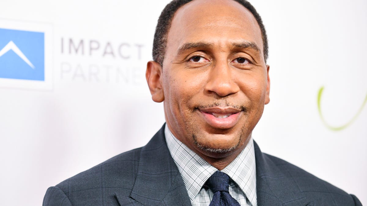 Stephen A. Smith forgets the basics of football