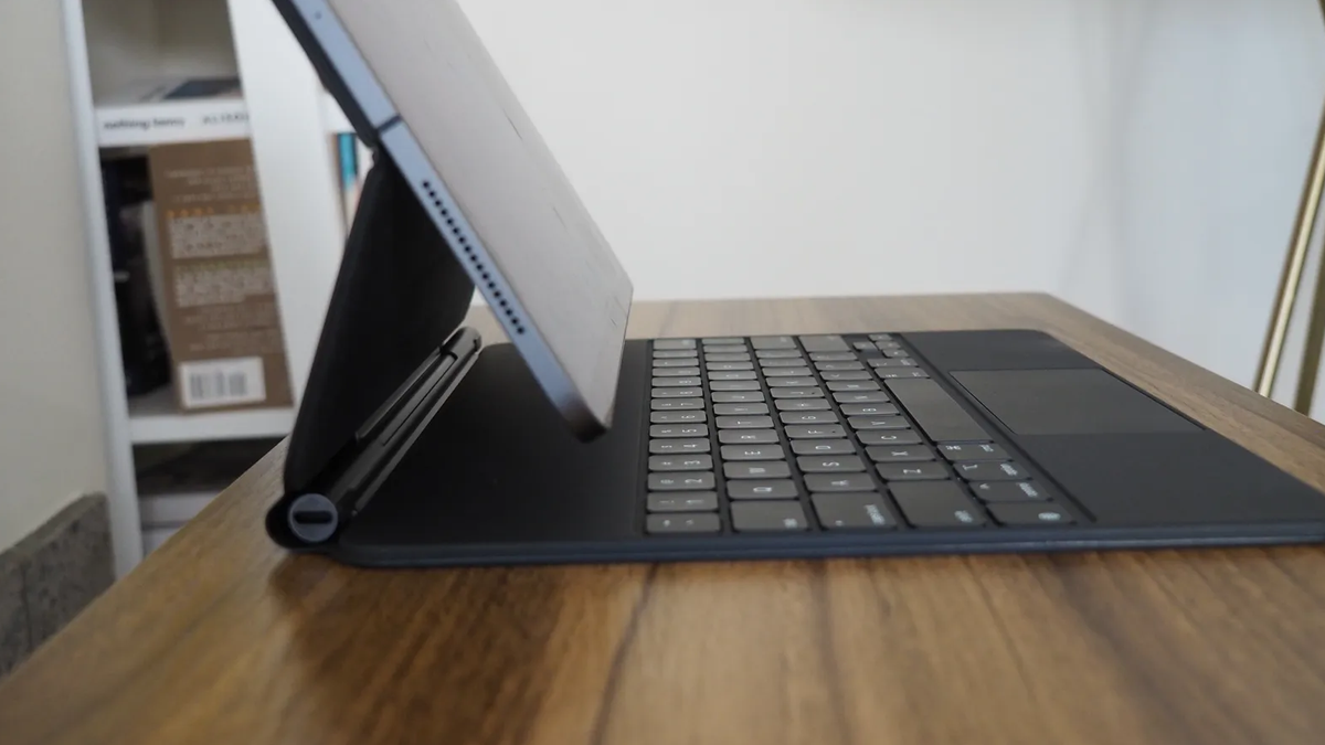 Patent Apple iPad ukazuje klávesnici Microsoft Surface Pro-Like