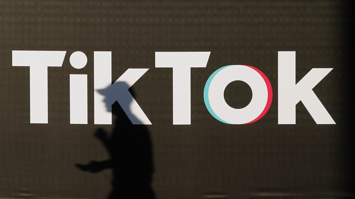 TikTok tiene como objetivo aplastar a los influyentes políticos pagados