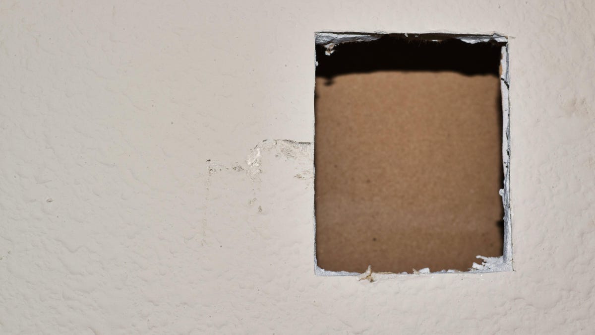 How To Fix Holes In Drywall Gypsum Board Or Concrete Eminetra Canada