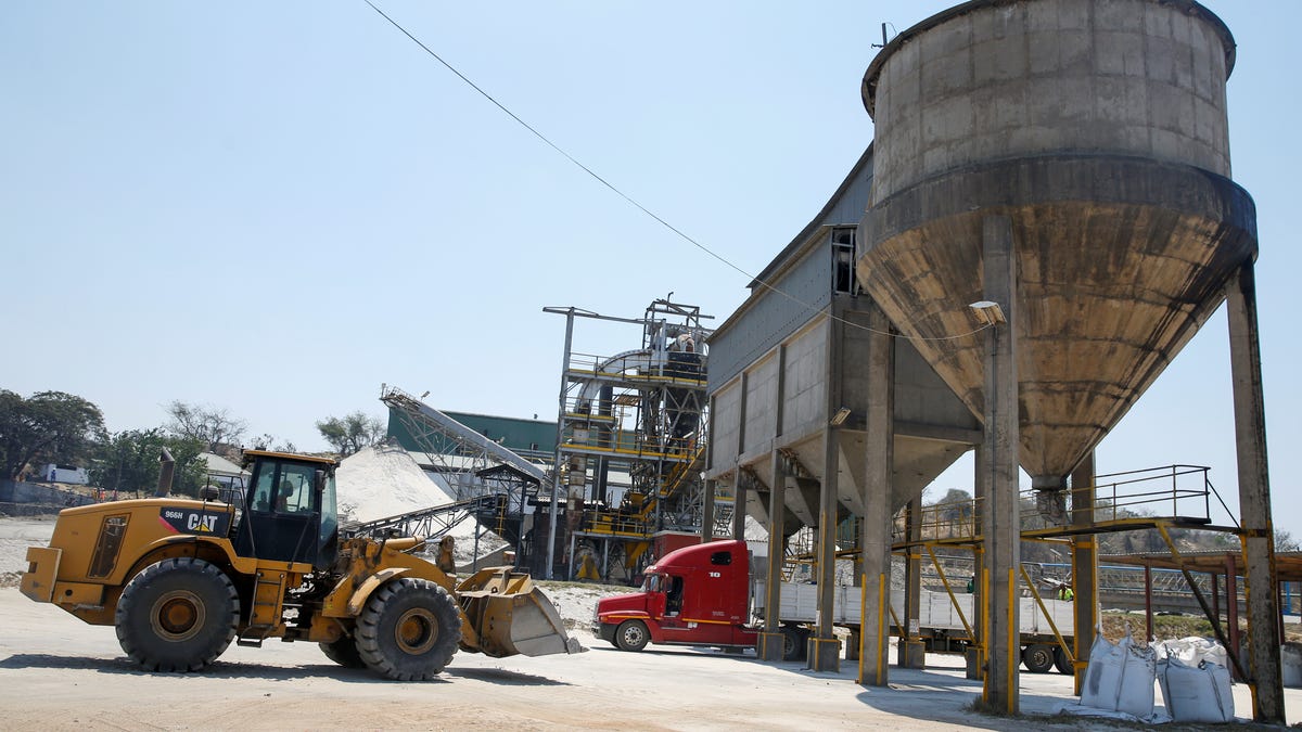 Why Zimbabwe has banned the export of raw lithium