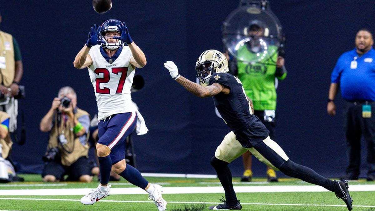 Dalton has TD pass on 1 drive as Saints fall to Texans 17-13