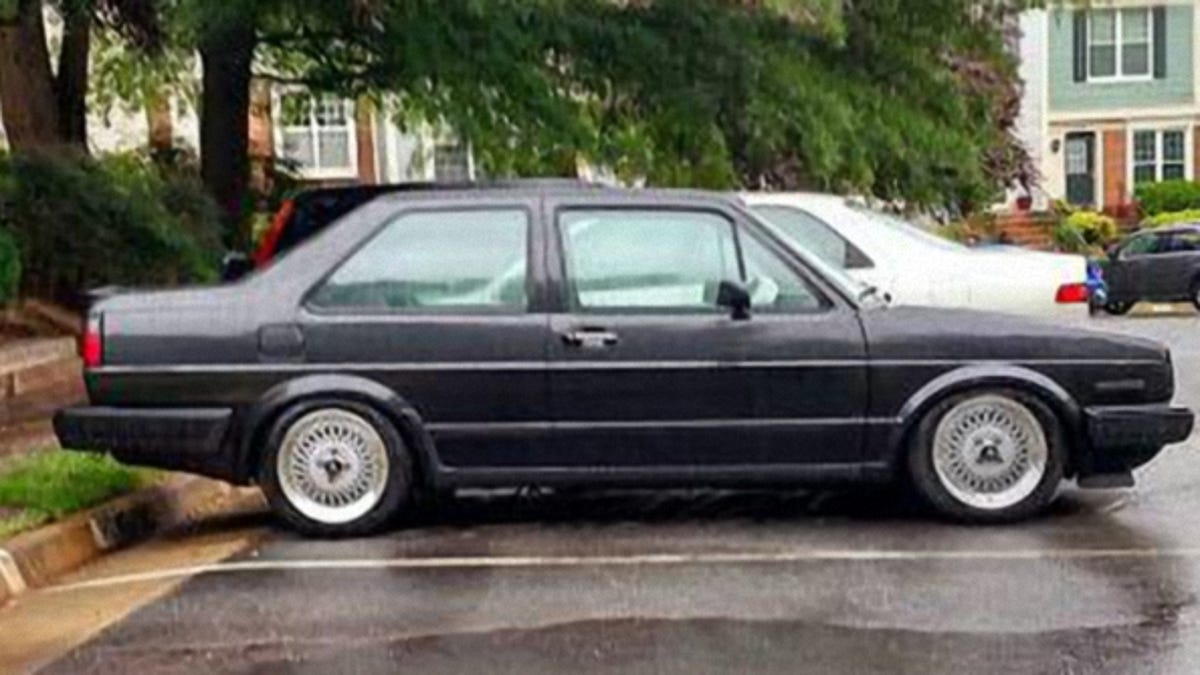 For 3 200 This 1987 Vw Jetta Is Just Two Doors Down