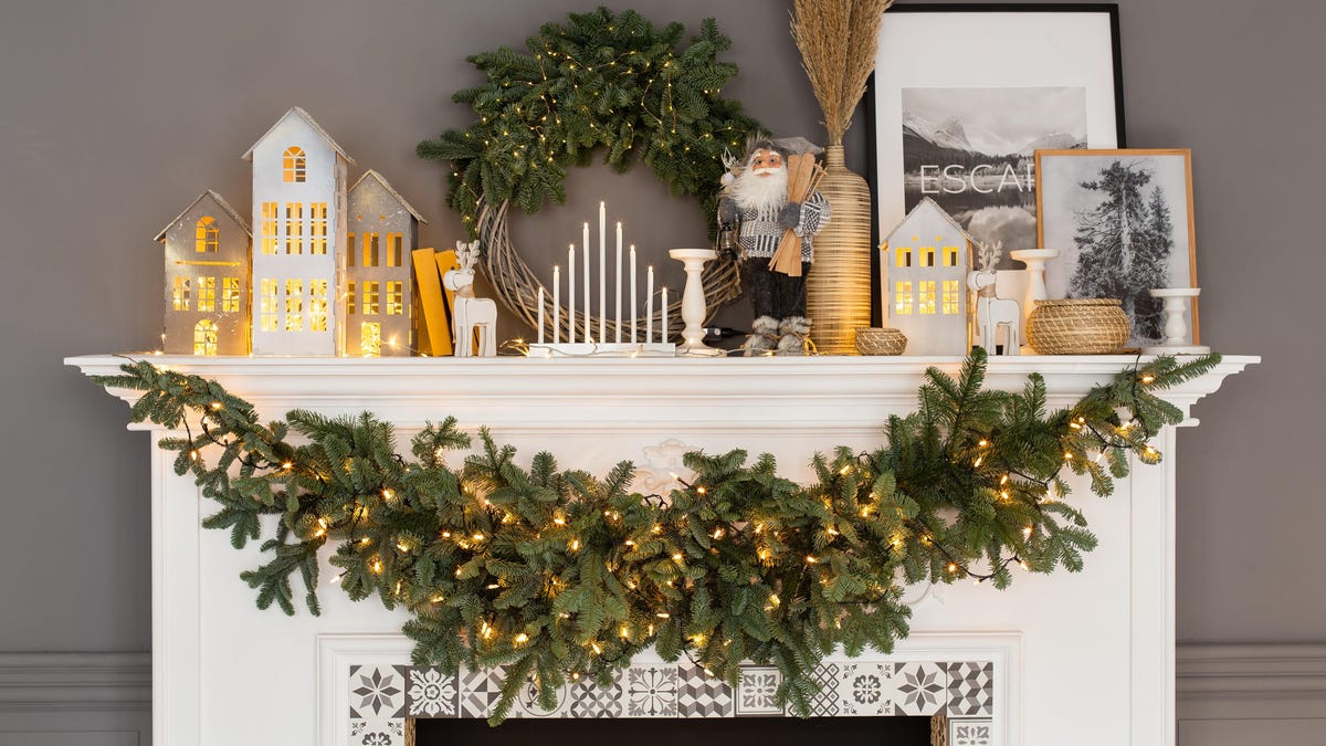 How to Decorate a Room With Christmas Greenery Without a Tree