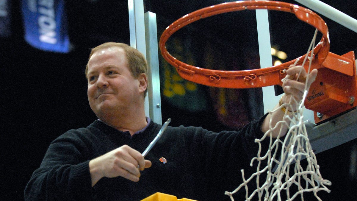 Winona State Coach Resigned After Being Accused Of Drunkenly