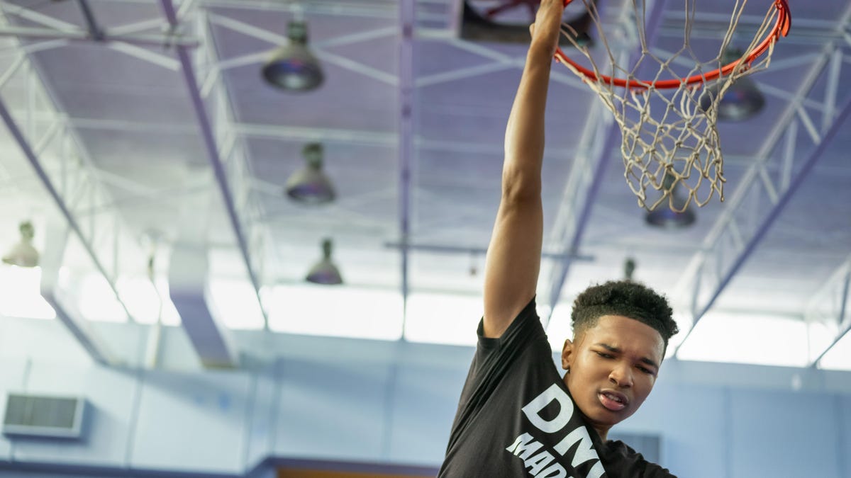 Kevin Durant teams up with Apple TV Plus for sports drama Swagger
