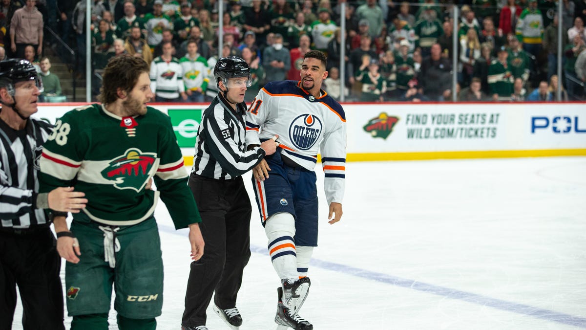 Evander Kane’s ex contributed to Ryan Hartman’s NHL fine…for fighting with Kane
