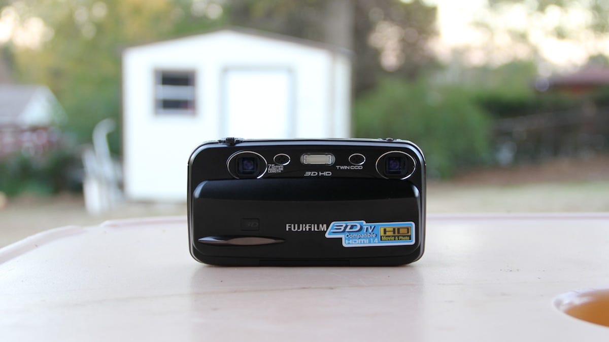Lightning Review Fujifilm W3 3d Camera