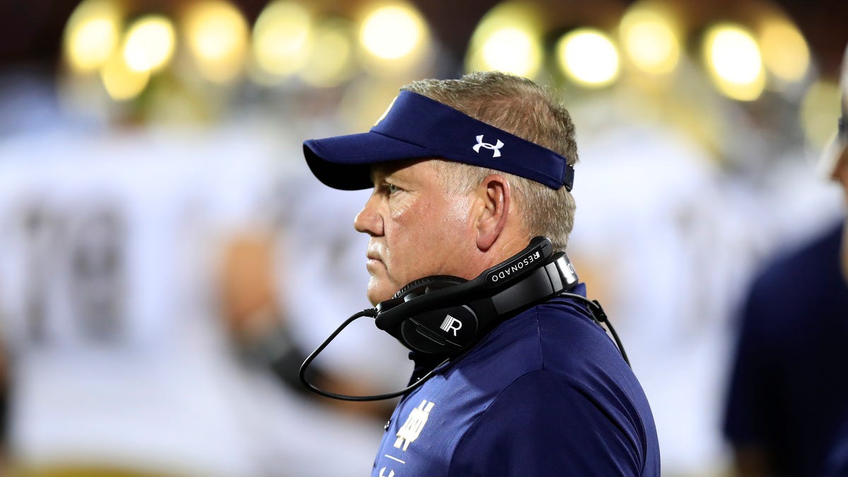 Brian Kelly broke up by text after the second date