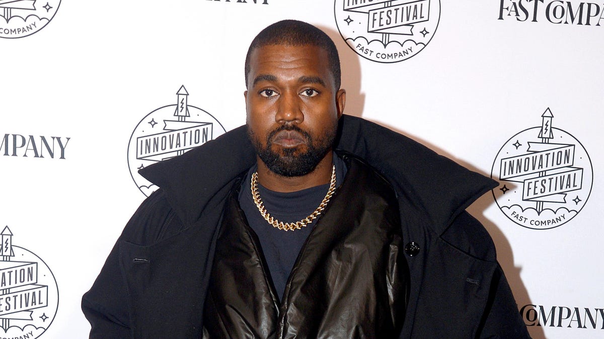 Benevolent Studio oferuje bezpłatne usuwanie tatuaży dla Kanye Westa