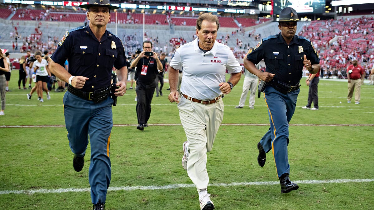 Alabama’s gridiron clash with Texas A&M becomes a dud