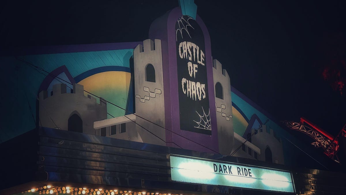 Get a CloseUp Look at Knott's Scary Farm's Fun Halloween Frights