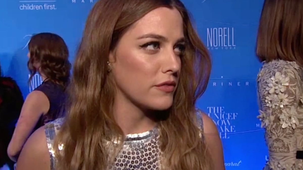 That time Riley Keough almost poisoned Andrew Garfield – Ericatement