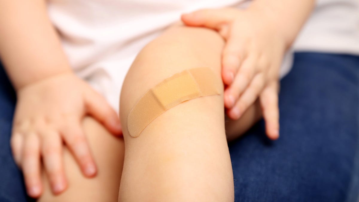 How to Treat Your Kid’s Cuts and Bruises Quickly, According to a Boxing Cutman