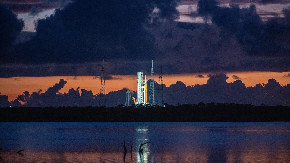 photo of Space Force Approves Launch of NASA’s Megarocket, but Bad Weather Looms image