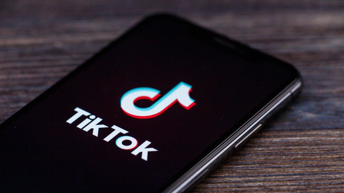You are currently viewing TikTok Is Testing Exclusive Deals With Musicians—but It’s Definitely Not a Record Label