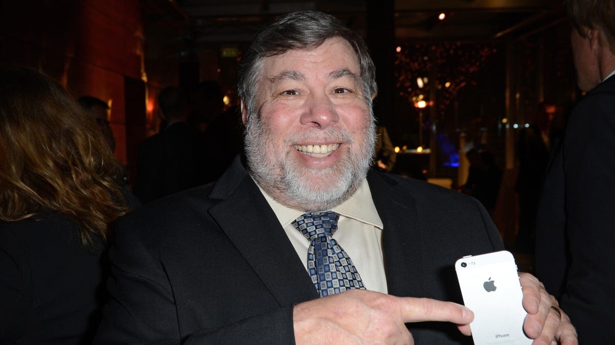 O cofundador da Apple, Steve Wozniak, enfrenta um processo relacionado à violação de direitos autorais na School of Branded Technology