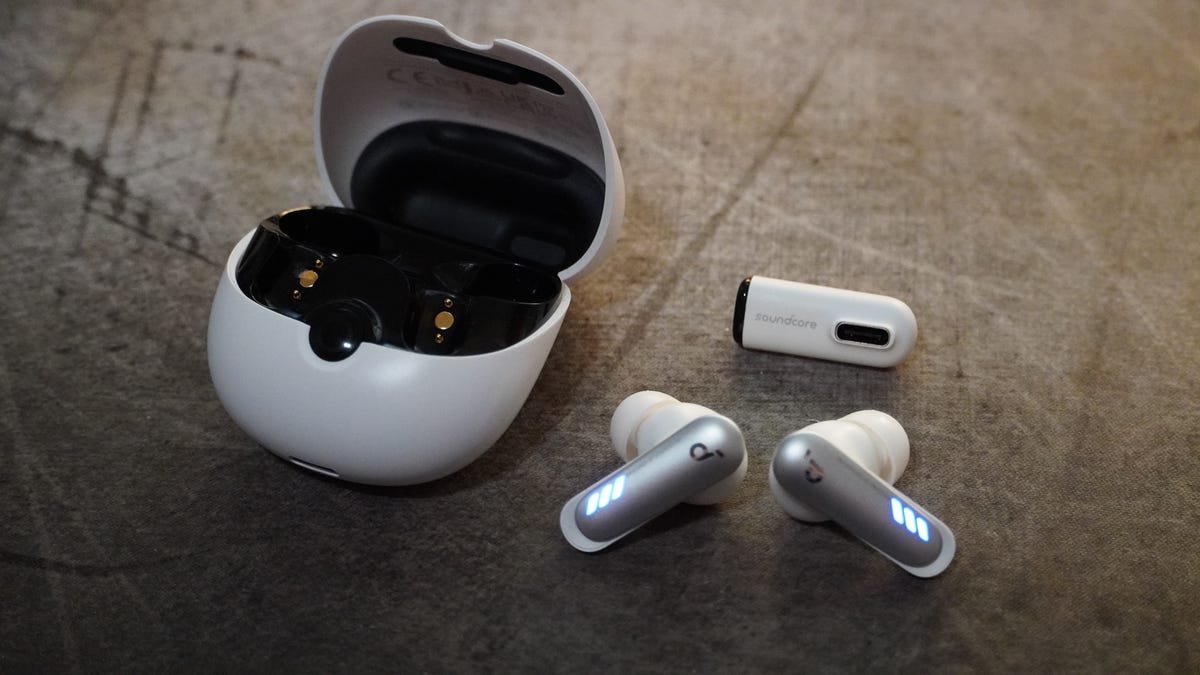 Anker Soundcore VR P10 encabeza los auriculares para juegos y los auriculares VR